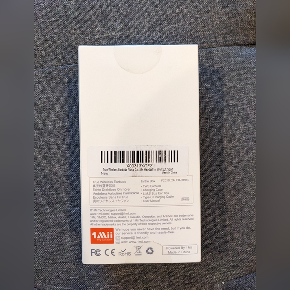 Brand New Ankbit Wireless Earbuds with Mic, Bluetooth 5.0 - Picture 2 of 2